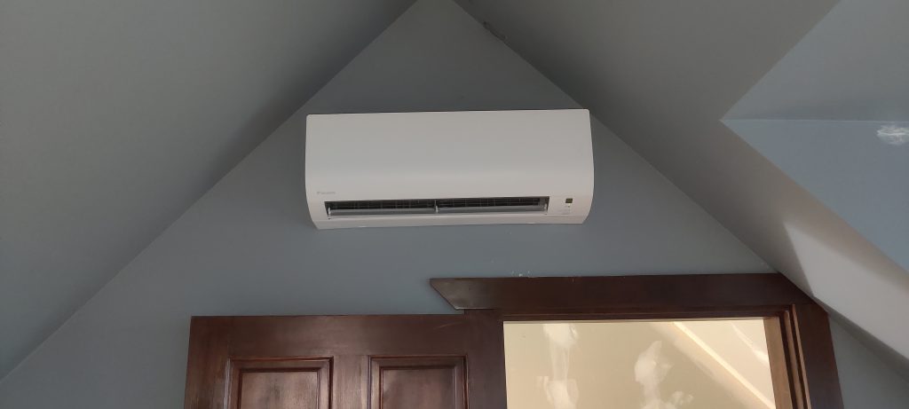 Diakin indoor unit - ductless mini split